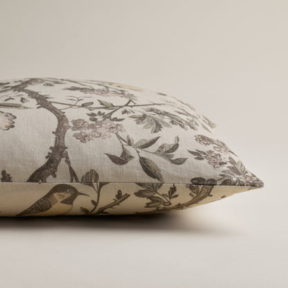 Housse Maison AKB pur lin européen Danielle – coussin de format 26" x 26"
