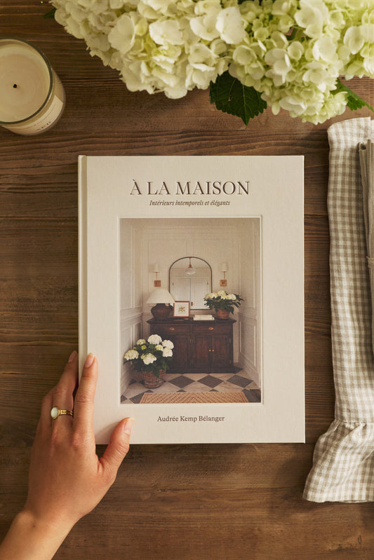 Book: À la maison